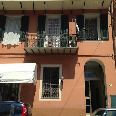 文蒂米利亚Casa Vacanza "Marina San Giuseppe"公寓 外观 照片
