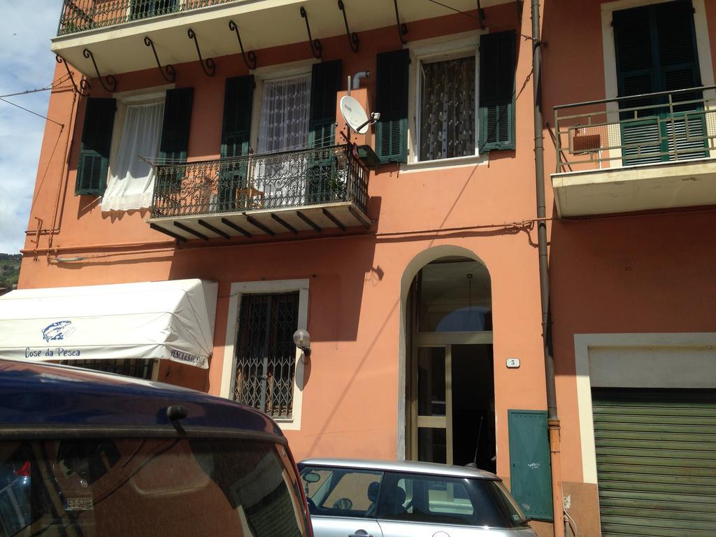 文蒂米利亚Casa Vacanza "Marina San Giuseppe"公寓 外观 照片