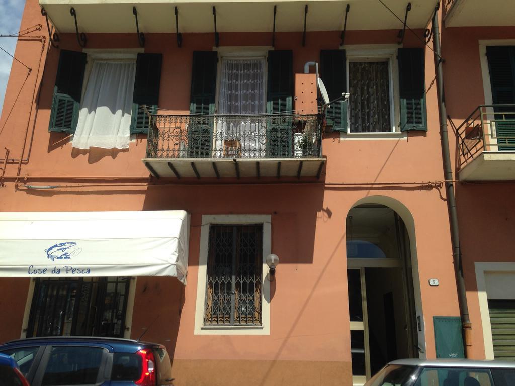 文蒂米利亚Casa Vacanza "Marina San Giuseppe"公寓 外观 照片